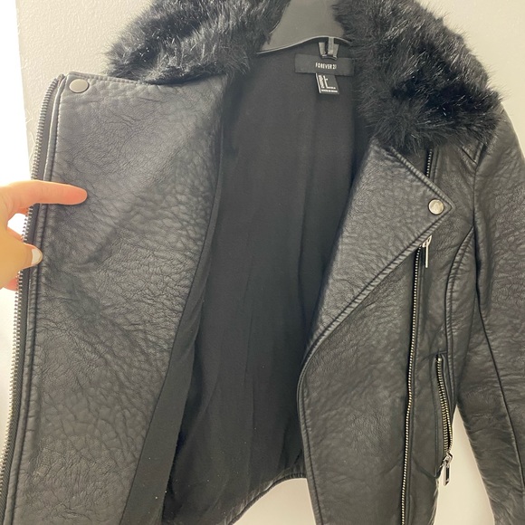 Moto jacket, detachable faux fur - Picture 4 of 4